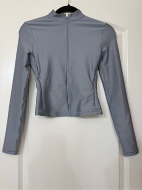 Aritzia Golden by TNA Women’s Relay Zip-Up Jacket!